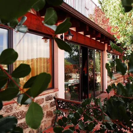 La Casa Sulla Collina D'oro Bed & Breakfast 3*