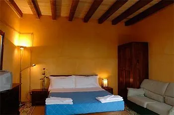 La Casa Sulla Collina D'oro Bed & Breakfast 4*