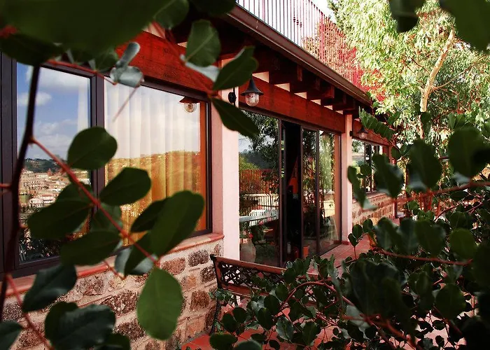 La Casa Sulla Collina D'oro לינה וארוחת בוקר 4*