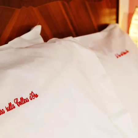 La Casa Sulla Collina D'oro 3*