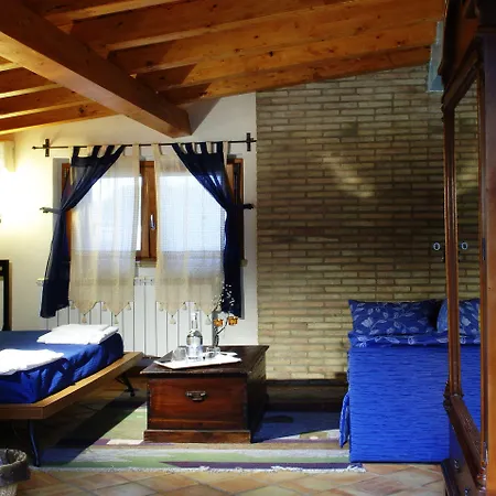 Bed & Breakfast La Casa Sulla Collina D'oro 4*