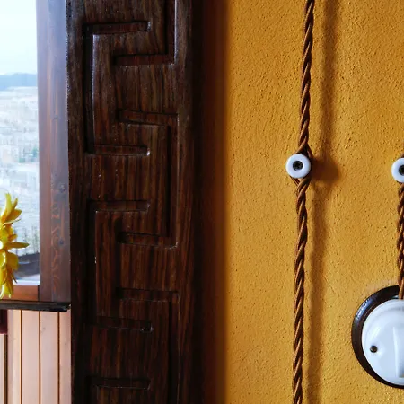 La Casa Sulla Collina D'oro Bed & Breakfast