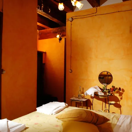 La Casa Sulla Collina D'oro