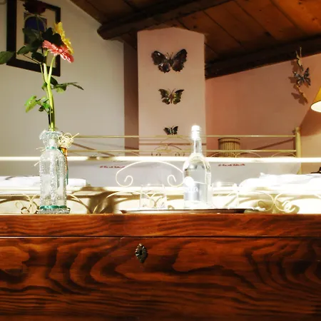 Bed & Breakfast La Casa Sulla Collina D'oro 4*