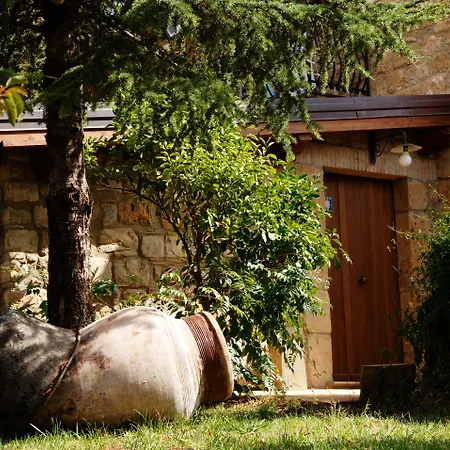 La Casa Sulla Collina D'oro 4*